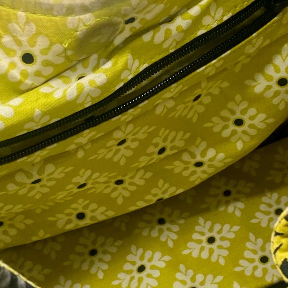 ✨VERA BRADLEY✨Bag w/ Matching Lanyard and Wallet. - Picture 8 of 9